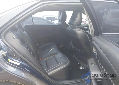 2015 Toyota Camry Xle z USA, uszkodzony, nr VIN 4T1BF1FK1FU875879